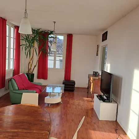 Duplex Vue Degagee Sur Le Vieux Saintes